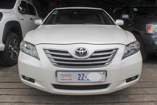 toyota camry hybrid olx