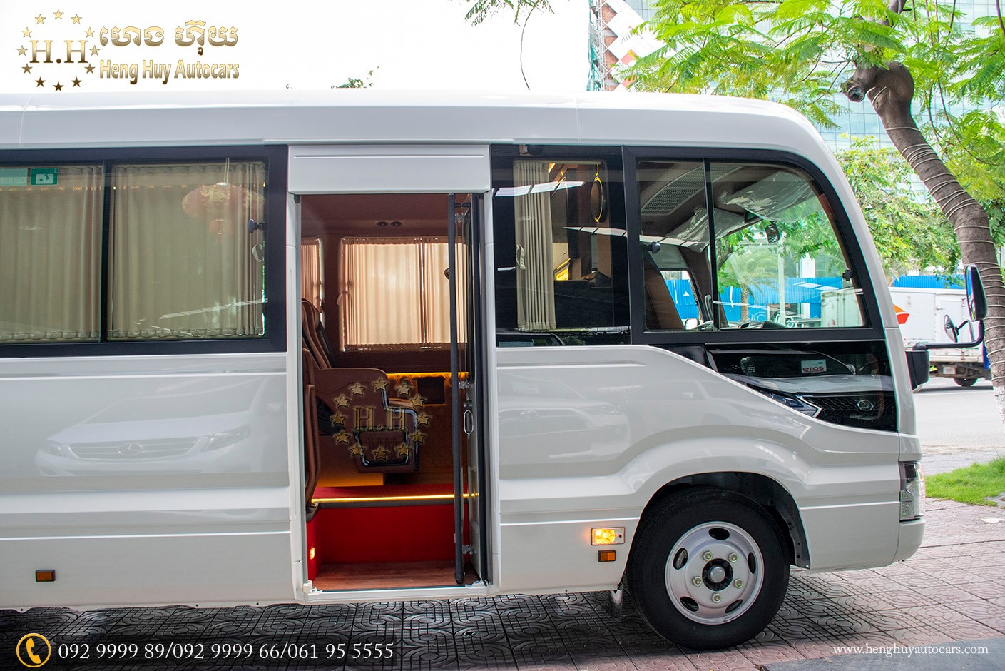 Toyota COASTER VIP CamCarCity